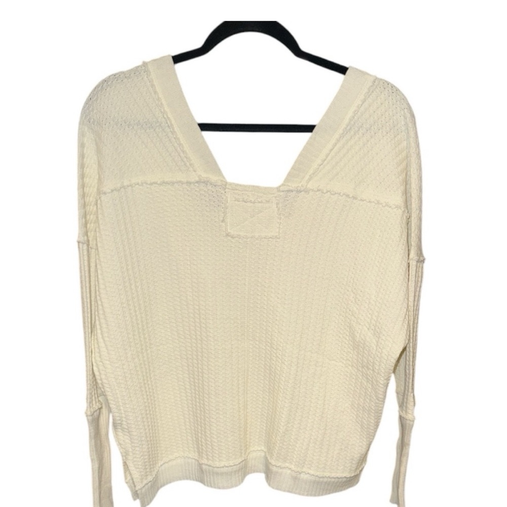 We The Free New Magic Thermal Top - NWOT - Picture 5 of 6